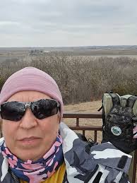 Hike along Centennial Trail from Horsethief Lake south