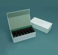 Magnetic Closure Rigid Boxes