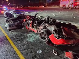 Photo by ernest doroszuk / toronto sun article content Two People Dead Four Injured In Multivehicle Crash On Highway 401 In Mississauga Ont The Globe And Mail