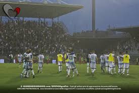Watch your favorite football teams and their most exciting matches on your device, as long as you are connected online! Cremonese Pescara I Convocati Di Grassadonia Cuore Grigiorosso