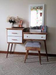 Modern mid century white vanity table with mirror 3 drawer make up bedroom wood. Mid Century Modern Makeup And Vanity Table Mid Century Modern Vanity Diy Makeup Vanity Plans Room Decor