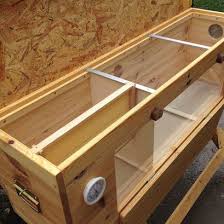 Bienenhaus Classic Ist Der Bienenstock Mit Fenster Bienenhaus Www Bienenhalten De Bienenhaus Bienen Bienenstock