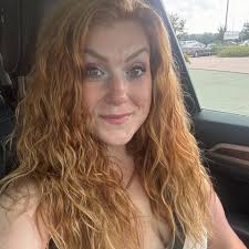 Looking for places with good energy drinks and a space to study & write!  Any good suggestions? Anywhere in the QC works