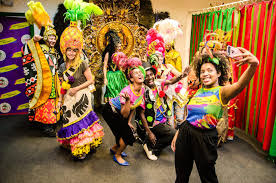 Koristio sam originalne snimke od (oko) 8 sati materijala. Le Carnaval De Rio De Janeiro Ses Meilleures Attractions Blog Brazil Vip