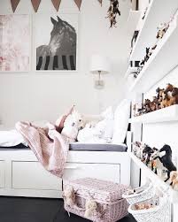 Kinderzimmer Girlsroom Madchenzimmer Ikea Busunge Altrosa Schleich Kinder Zimmer Madchenzimmer Zimmer Madchen
