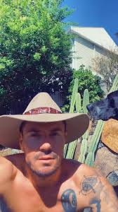 Single Men Australia: Serving Looks with Coastal Cowboy Zac Pearson