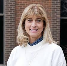 Mark Rosewell's Instagram, Twitter & Facebook