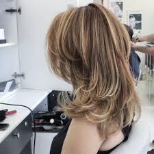 Firuze Xanindan Aciq Rengli Kolgelerle Boya Haircolor Hairstyle Colorst Colorista Hairstyles Svetli Boya Hair Styles Cool Hairstyles Hair