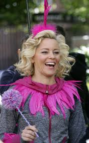 Elizabeth banks is a contemporary american actress, director, and producer. Elizabeth Banks Films A Scene With The Muppets 01 Gotceleb