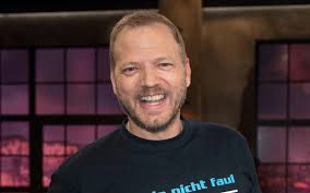 Oben ohne: Mario Barth trägt jetzt Glatze