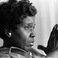 Alexandra Currey's Instagram, Twitter & Facebook