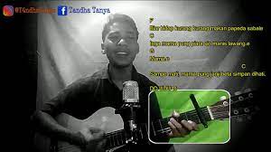 a e d chords for satu tetes air susu mama (elke) with song key, bpm, capo transposer, play along with guitar, piano, ukulele & mandolin. 31 Satu Tetes Aer Susu Mama Chord Gitar Tandhatanya Youtube