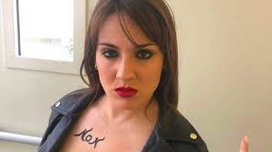 Join facebook to connect with francesca manzini and others you may know. Francesca Manzini Conduttrice Striscia La Notizia Un Passato Di Polemiche