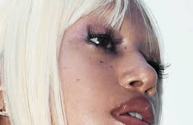 cindy reis by alberto pelayo for numéro netherlands july 2023 issue.