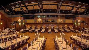 Im bayerischen waldkraiburg gibt es eine anlaufstelle für schönes und kunstvolles. Haus Der Kultur Waldkraiburg Grosser Und Kleiner Saal Sternenzelt Restaurant Wintergarten Muhldorf