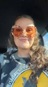 This dress now has 🚨FREE SHIPPING 🚨 and will fit you perfectly! So light  and chique! #textured #curvyfriendly #summerfashion #boutiqueshopping  #dresses