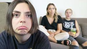 Joanna Simon】【Cammie Scott】【Amy Ordman】REACTING TO OUR OLD COMING OUT  VIDEOS_哔哩哔哩_bilibili