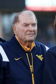 Jahiem White and Garrett Greene run wild in West Virginia's 42-21 romp over  Cincinnati