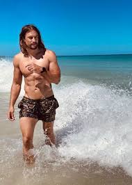 The model and reality star, 41, flew into sydney airport on sunday, on a flight from perth. Celebrity Apprentice Australia 2021 A Look Into David Genat S Hottest Looks