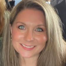 Here's to a year filled with boundless potential, growth, and achievements.  Happy New Year from all of us at Azota! 👏🏼