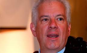 Tribunal federal cancela orden de aprehensión contra Gastón Azcárraga;  puede regresar al país