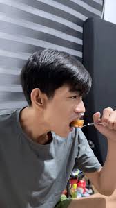 “Kain po tayo!” — Kuya Mak