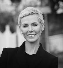 Phyllis logan was born on january 11, 1956 in paisley, scotland. Dr Gunhild A Stordalen Eat
