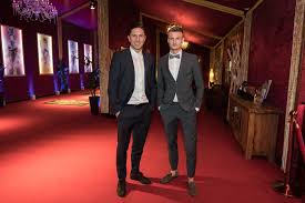 Diese ist die profilseite des trainers julian nagelsmann. Tsg Hoffenheim Winterfeier Anzug Statt Trikot So Facebook