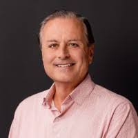 Maxwell Farley's Instagram, Twitter & Facebook