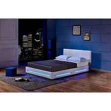 Denn es ist in jedem fall ein gutes gefühl, wenn man nicht jedes mal damit man während einer krankheit auch ohne hilfe aus dem bett aufstehen kann, gibt es verschiedene arten von aufstehhilfen. Home Deluxe Led Bett Asteroid 180 X 200 Weiss Online Kaufen Bei Netto