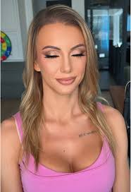 Maquillaje en tonos rosas 🎀 #mua #maquillaje #makeupartists #maquiagem  #glam #look #contour