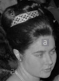 Tiara Mania: Countess of Paris's Diamond Bandeau Tiara