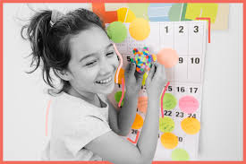 Thanks to these visual reminders, you and your kids can create a helpful daily routine. 16 Best Daily Schedules For Kids Visual Calendars For 2021
