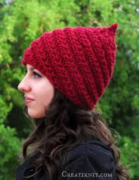 This charming bouncer keeps your interior doors open weighing just under two kilograms. Adult Gnome Hat Knitting Pattern English Deutsch German Artofit