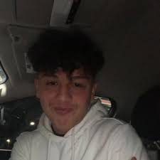 Luis jacquez (@Luisjacquez8)