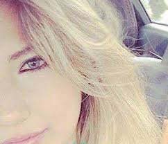انتشرت مؤخراً أول صورة تجمع وائل كفوري وزوجته أنجيلا بشارة، رغم حرصهما على عدم الظهور علنياً معاً منذ ما يزيد عن ثماني سنوات، حيث تزوجا عام 2010 Ø´Ø§Ù‡Ø¯ Ø¬Ù…Ø§Ù„ Ø²ÙˆØ¬Ø© ÙˆØ§Ø¦Ù„ ÙƒÙÙˆØ±ÙŠ ÙÙŠ Ø£ÙˆÙ„ ØµÙˆØ±Ø© ÙƒØ§Ù…Ù„Ø© Øª Ù†Ø´Ø± Ù„Ù‡Ø§