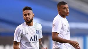 It shows all personal information about the players, including age, nationality, contract duration and current market value. Fsbgqmboavuqwm