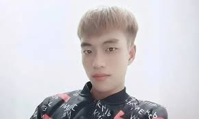 Crowds, bargains greet US shoppers