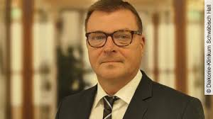 Köpfe & Personalien