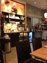 Sandvika storsenter ligger i sandvika. Baker Hansen Sandvika Storsenter Baker Hansen Liquor Cabinet