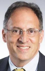 National service advocate Alan Khazei delivering keynote address at Hobart  and William Smith Colleges commencement