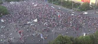 Video Imagini Live Din PiaÅ£a Victoriei Un Nou Protest De Amploare Newsar Ro