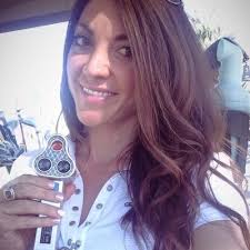 julia melvin (@juliamelvin13)