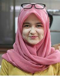 Tutorial hijab foto cewek2 cantik lucu berhijab anak remaja sma jual hijab instan dan baju muslim online faradisafashion com. 34 Ide Background Quotes Wanita Gaya Hijab Wanita Cantik