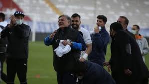 Halis özkahya, hakan yemişken, i̇brahim bozbey. Gcoqbvaezomnsm