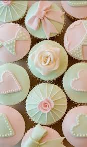 Vintage Cupcakes Vintage Cupcakes Fondant Cupcakes Cupcake Cakes