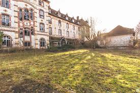 Orphelinat Abandonne En France Situe A Beaumont La Ronce Urbexsession Com Lorphelinat Emile Louis Urbex France Urbex Orphelinat L Orphelinat