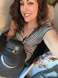 I wanted to share a little about myself. I'm DeAnna, most people call me  “FabD” I've been a hairstylist, makeup artist and a salon owner for 20  years. I love the beauty