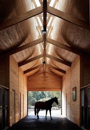 Elongated Skylight Illuminates Stables In Chile By Matias Zegers Architects Dezeen Architecture Architecte Maison Ossature Bois Architecture