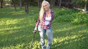 Farmin britt indir, farmin britt videoları 3gp, mp4, flv mp3 gibi indirebilir ve indirmeden izleye ve dinleye bilirsiniz. Diggin Britt